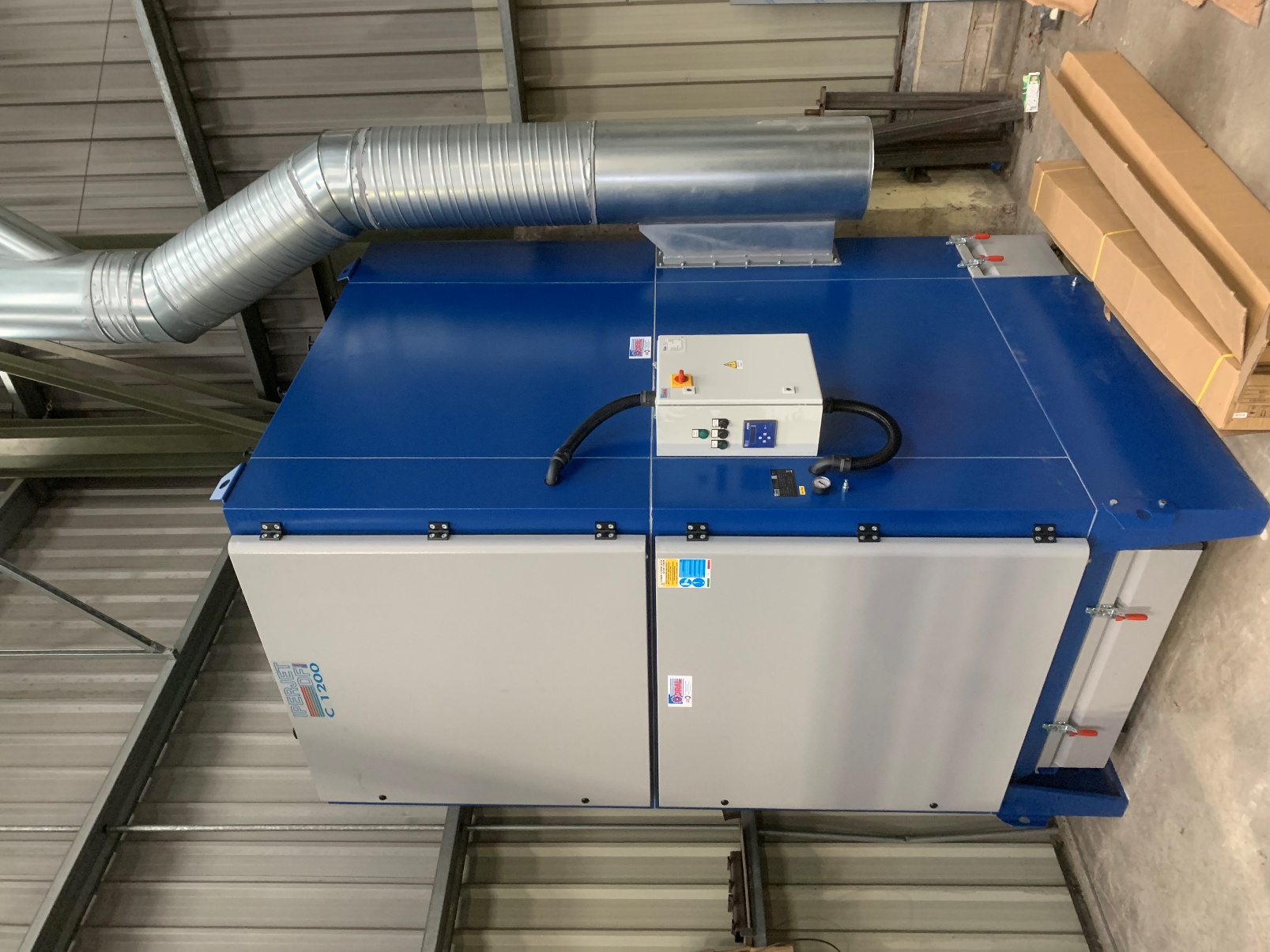 Centralised welding and grinding extraction system