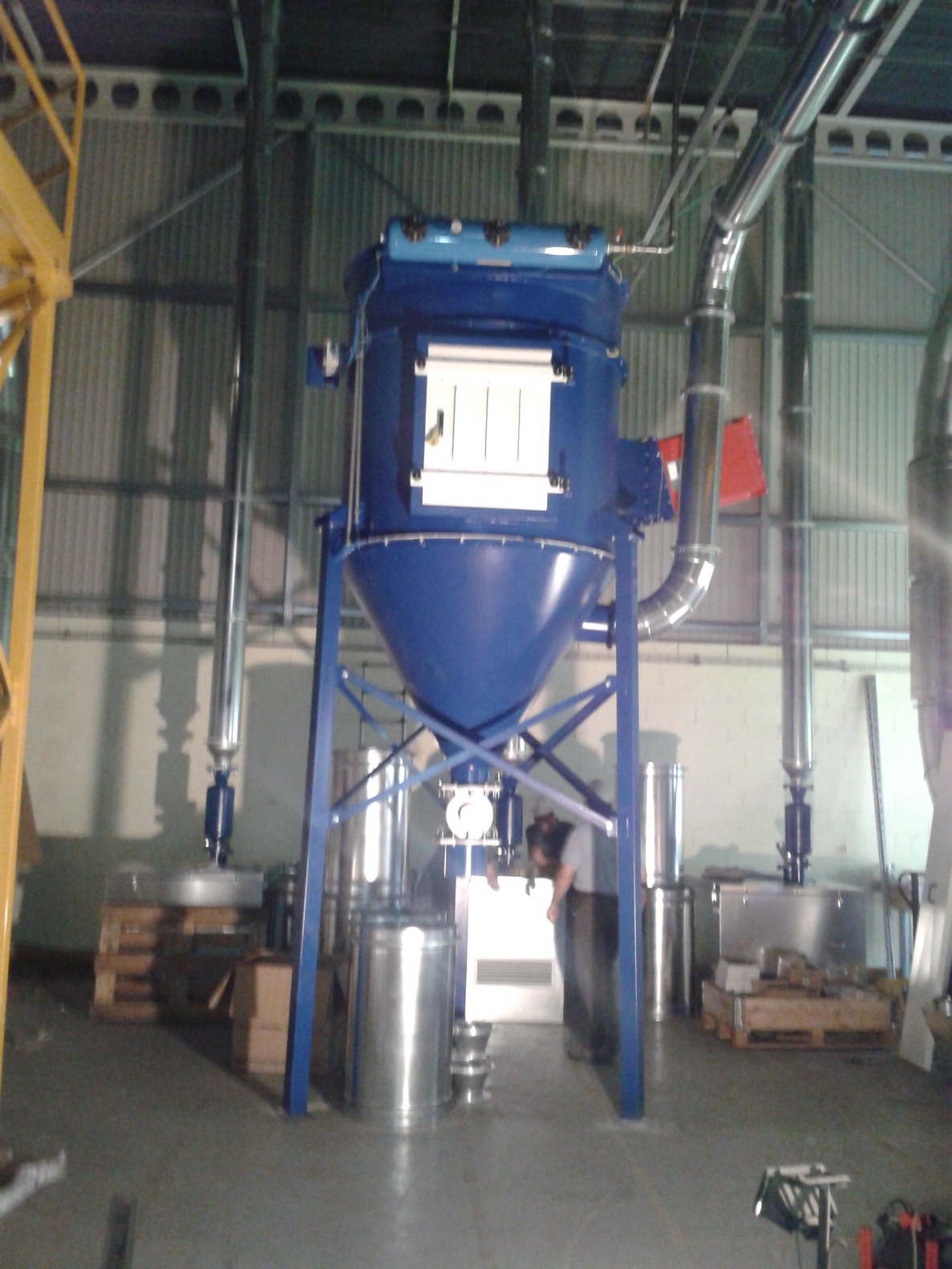 High vacuum system for medical dust