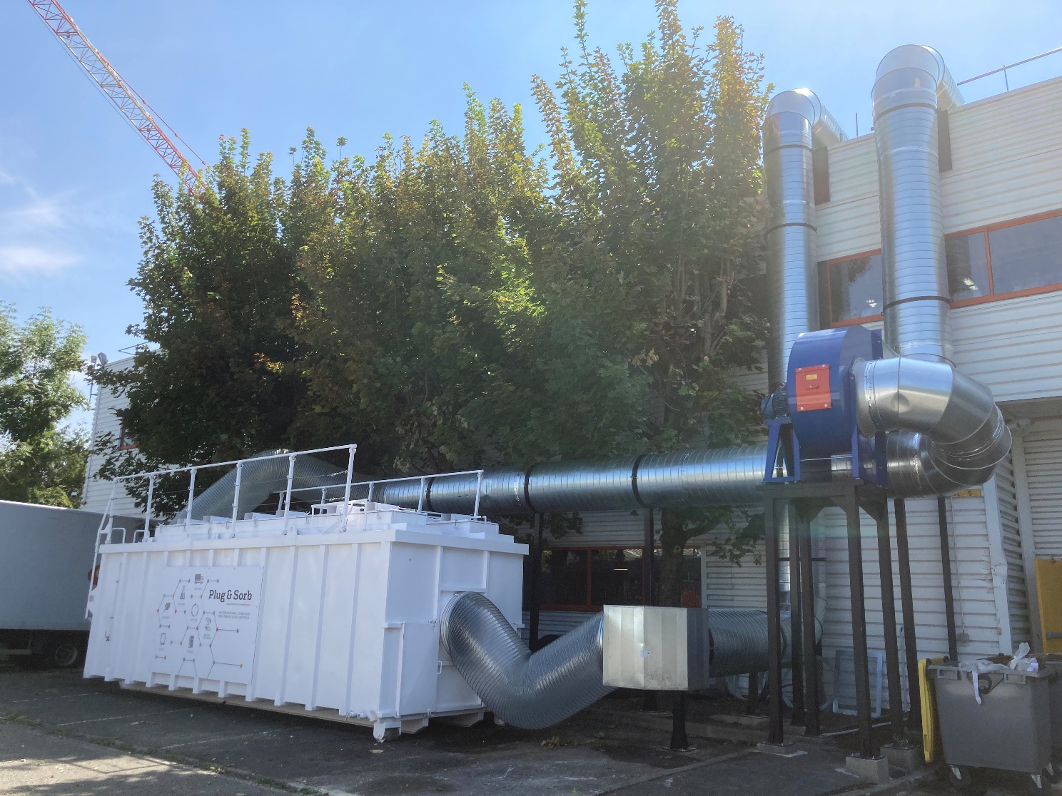 VOC absorption system for a general extraction of an industrial laundry
