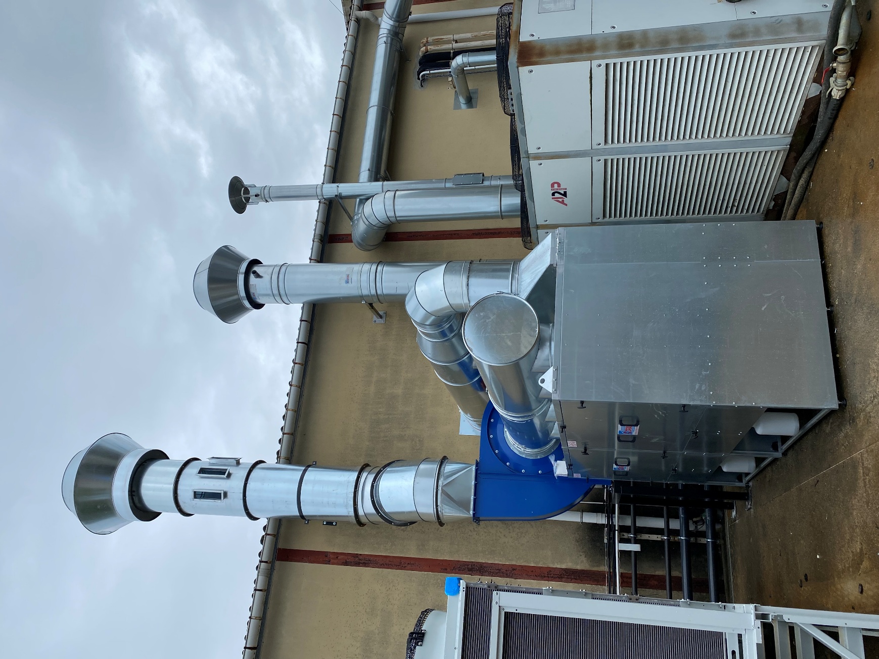 Oil mist system for machining