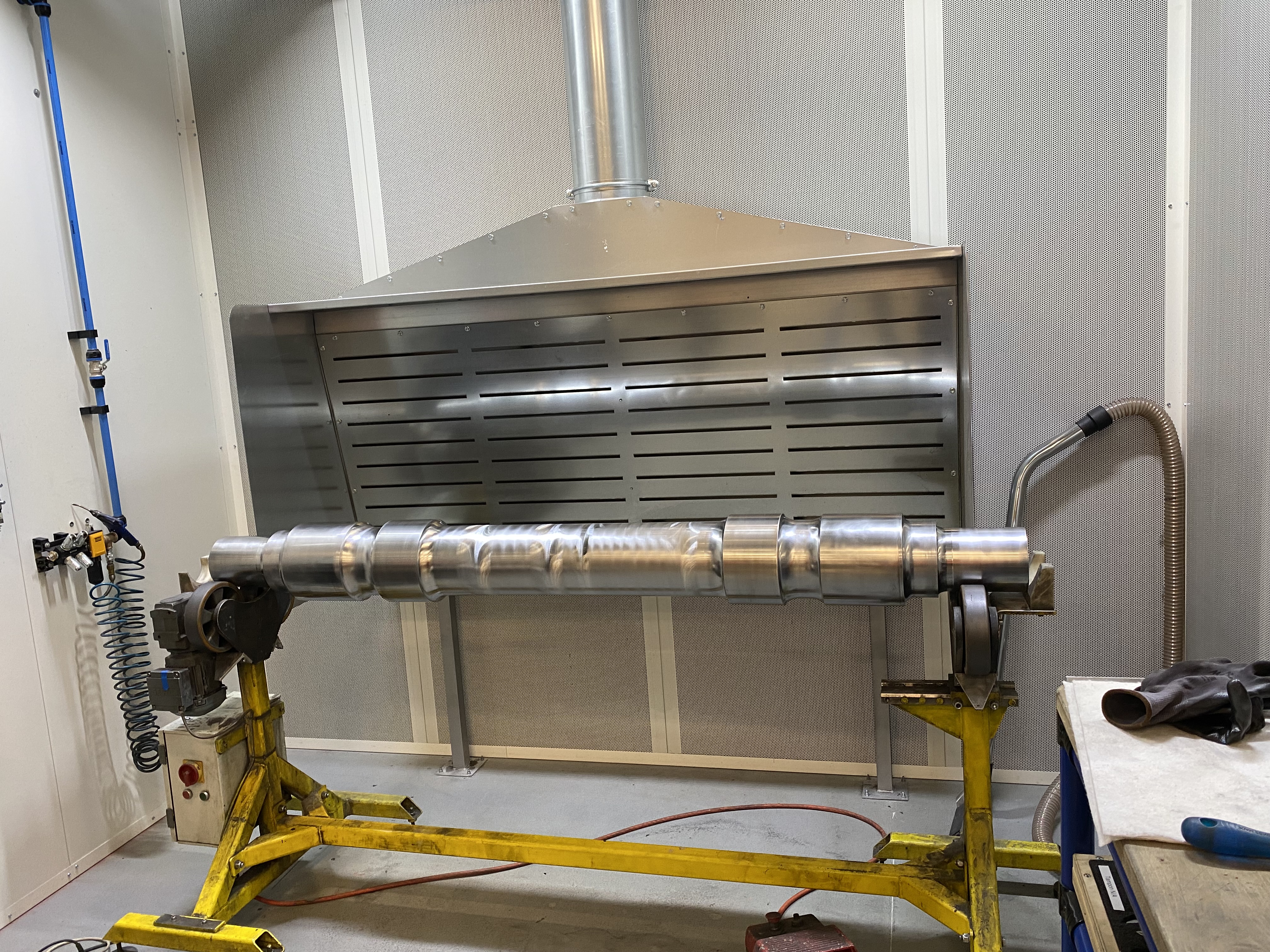 Rail component sanding & grinding - photo 11